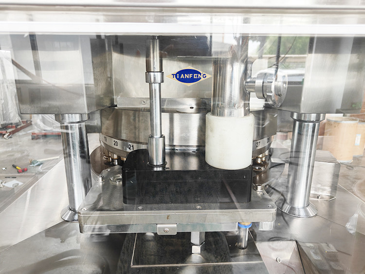 Máy ép viên nén dạng viên quay hai lớp ZPW31 60000 miếng / giờ với 2 bộ nạp cưỡng bức