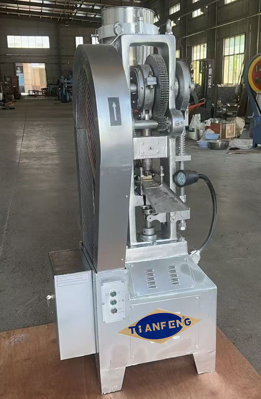 Máy in bảng cỏ hoa công suất cao với nguồn điện tùy chọn và sản lượng 2800 PC / giờ