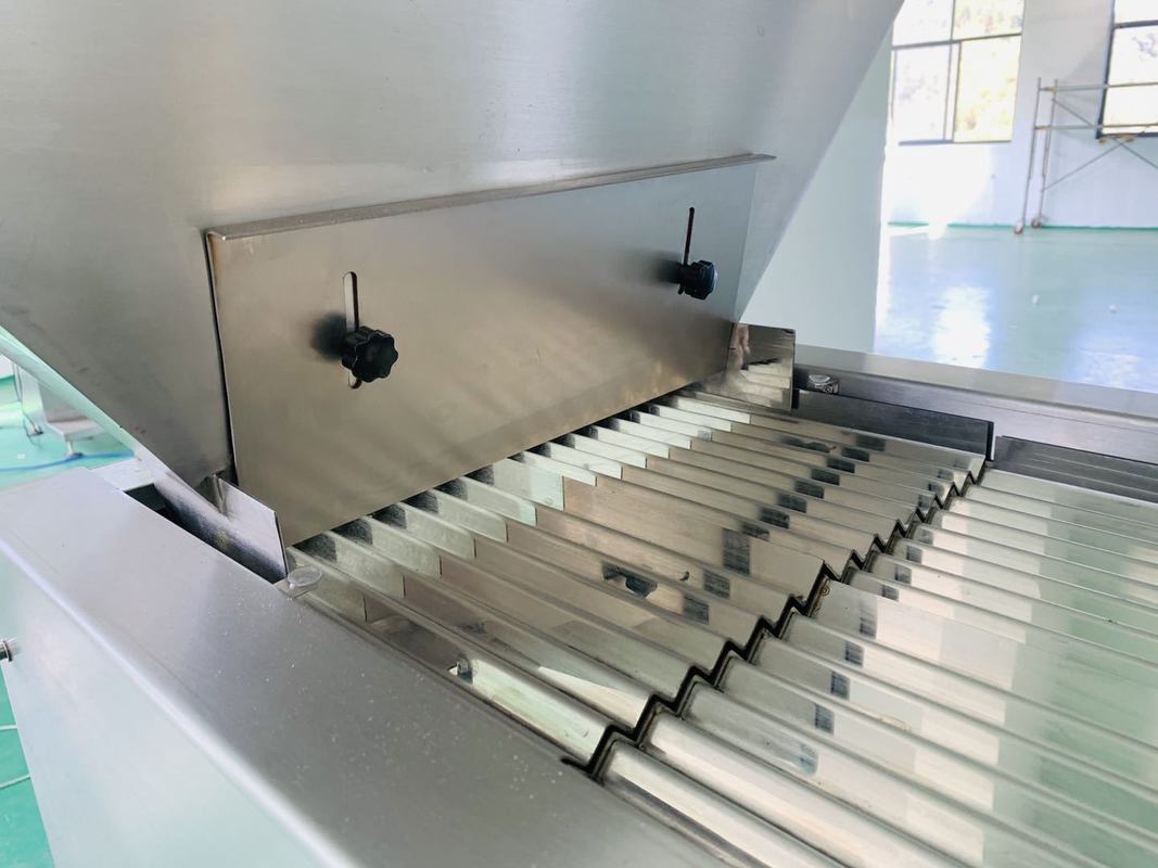 50HZ/60HZ Máy đếm và đổ điện áp 10-120 chai/phút Capacity for Fast and Accurate Filling