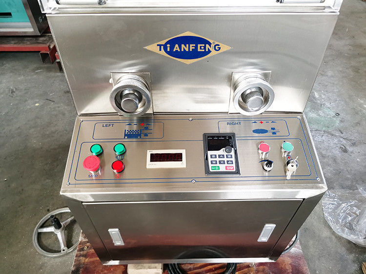 Tốc độ cao tự động Rotary Tablet Press Pill Maker Máy với hình dạng không đều punch khuôn