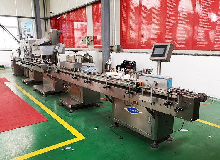 máy tính bảng viên nang đếm đóng gói dây chuyền liên kết sản xuất 40-120 chai mỗi phút